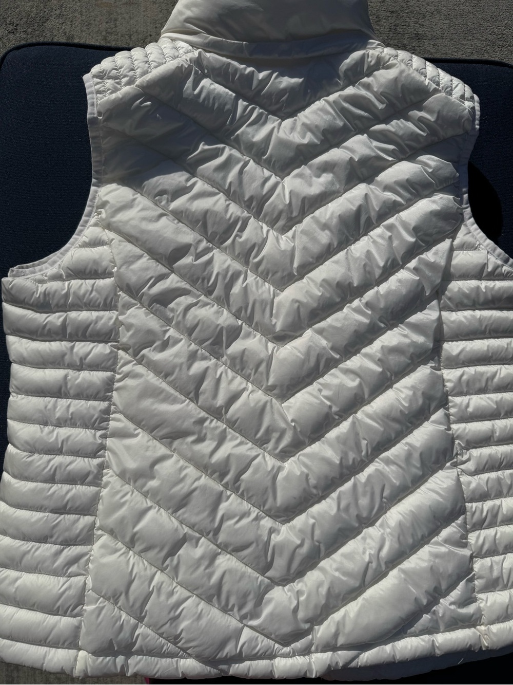 Michael Kors Packable Quilted Puffer Vest White Size XL Gold Hardware - Picture 12 of 17